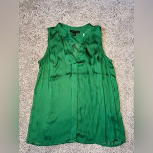 NWT Banana Republic V-neck Sleeveless Pullover Top, Green, Sz Small Tall